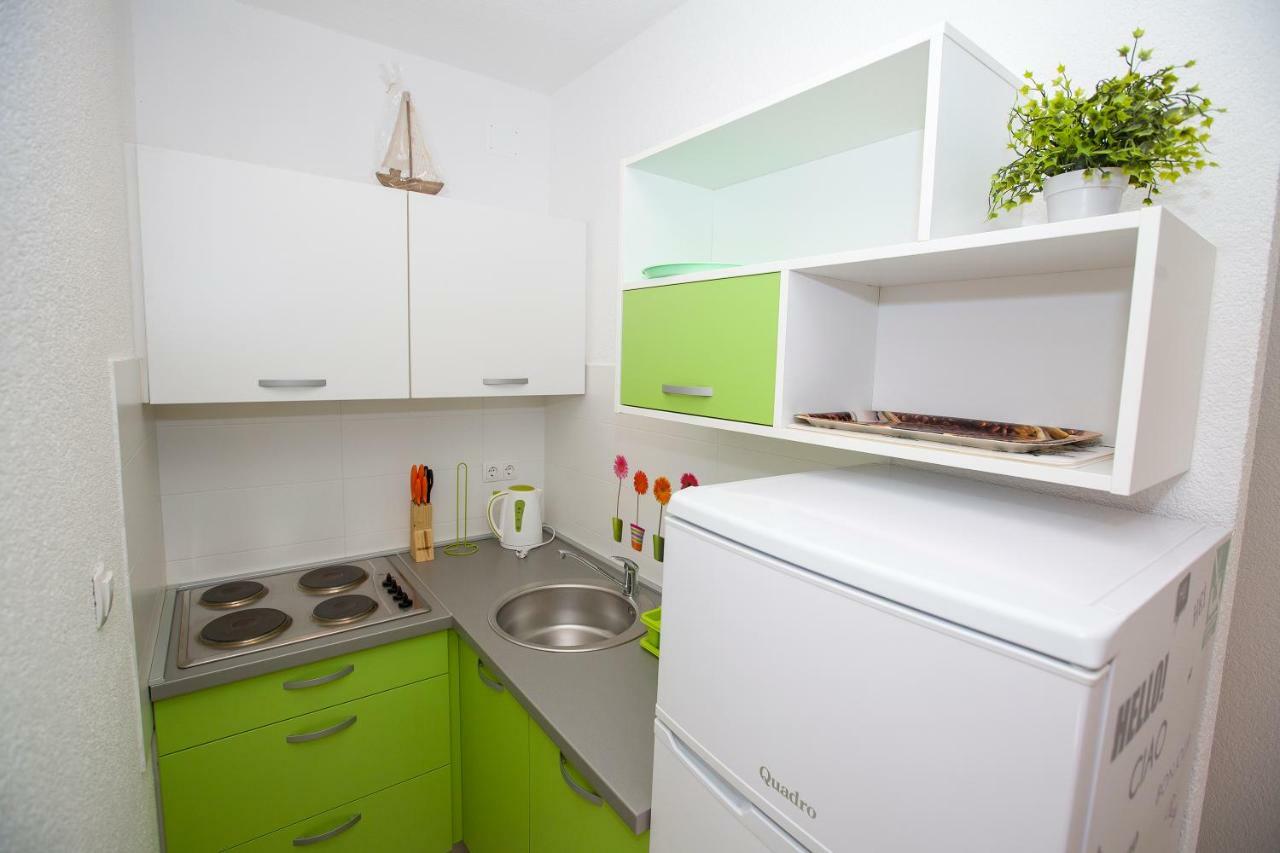 Apartmani Cindric Karlobag Eksteriør bilde